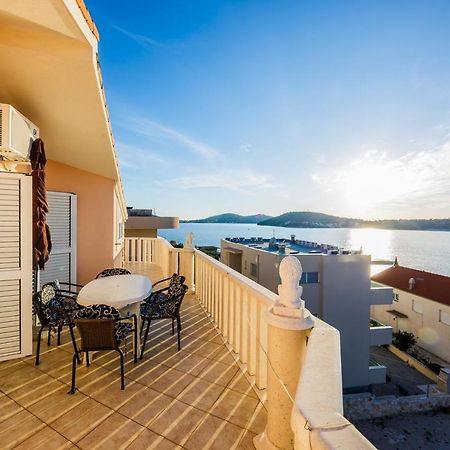 Apartamenty Z Basenem Ilja רוגוזניצה מראה חיצוני תמונה
