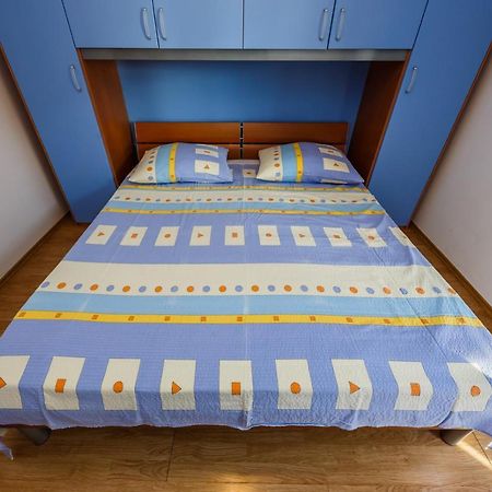 Apartamenty Z Basenem Ilja רוגוזניצה מראה חיצוני תמונה