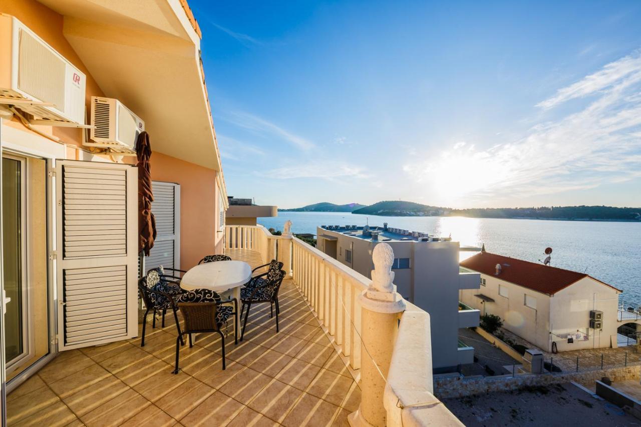 Apartamenty Z Basenem Ilja רוגוזניצה מראה חיצוני תמונה