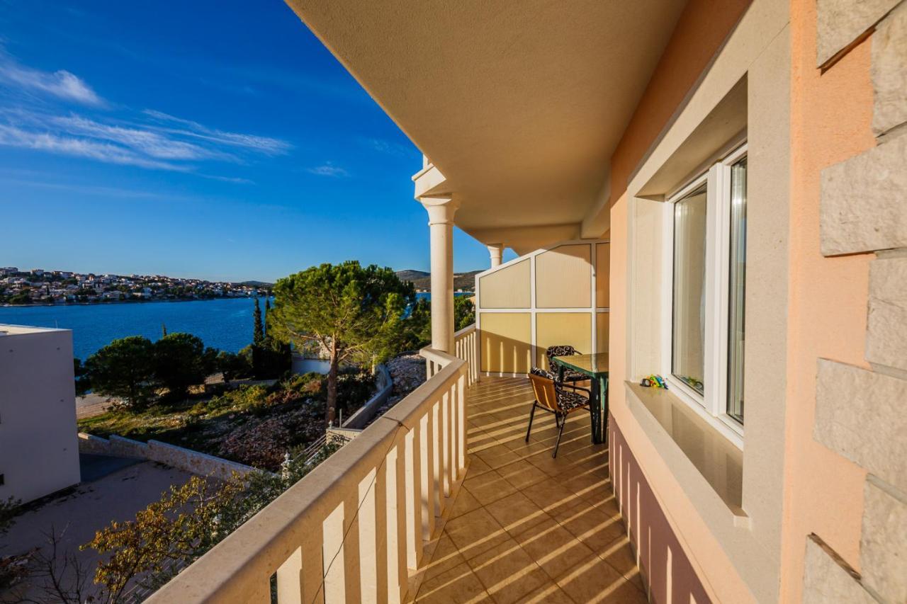 Apartamenty Z Basenem Ilja רוגוזניצה מראה חיצוני תמונה