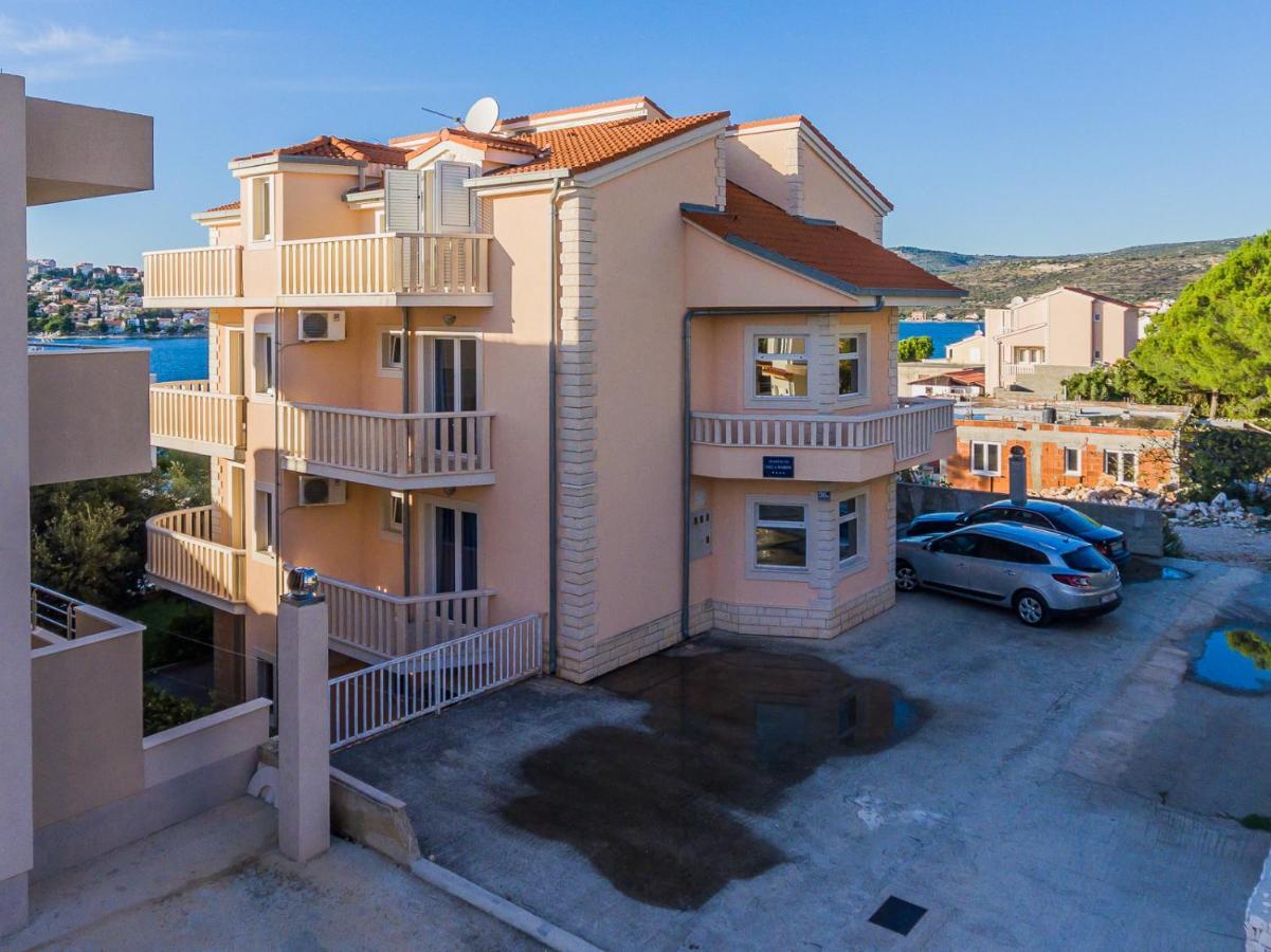 Apartamenty Z Basenem Ilja רוגוזניצה מראה חיצוני תמונה